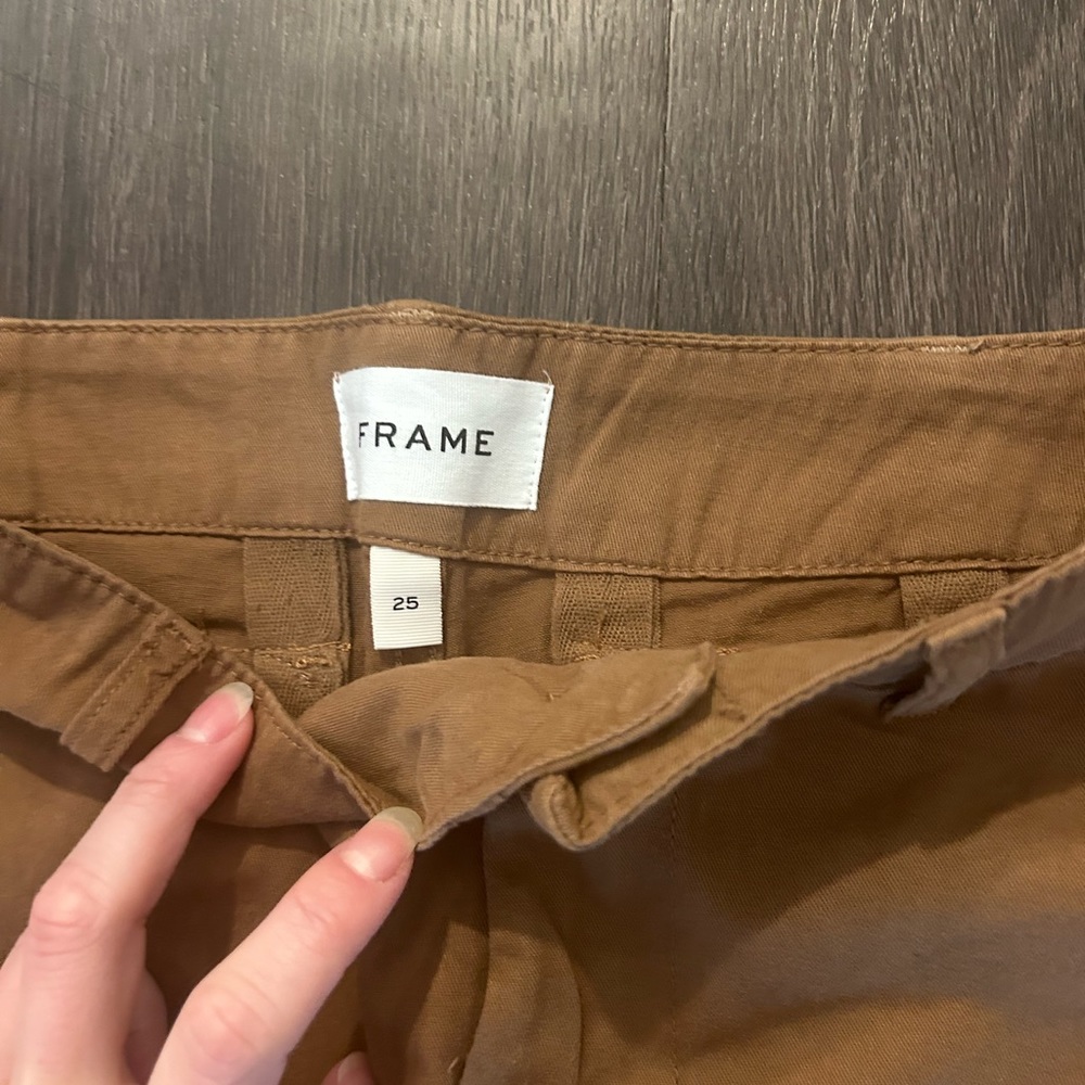 Frame Denim Women's Cropped Cargo Jeans in Brown - Picture 4 of 7